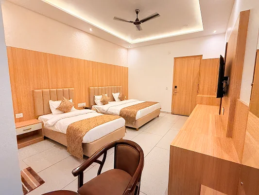 Aaravya Hotel Pool